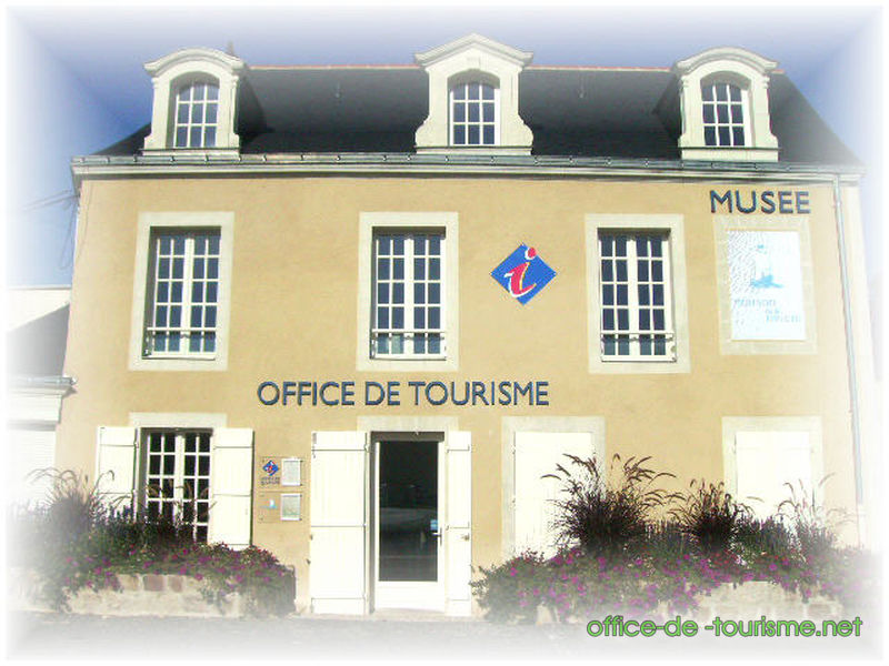 photo de l'enseigne photo de l'office de tourisme de Les Hauts-d'Anjou dans le Maine-et-Loire.