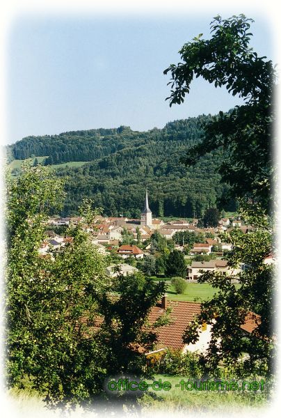 photo de l'enseigne photo de l'office de tourisme de Le Val-d'Ajol dans les Vosges.