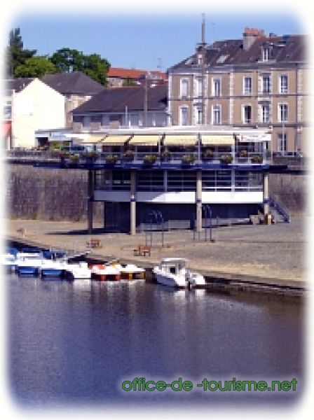 photo de l'enseigne photo de l'office de tourisme de Mayenne en Mayenne.