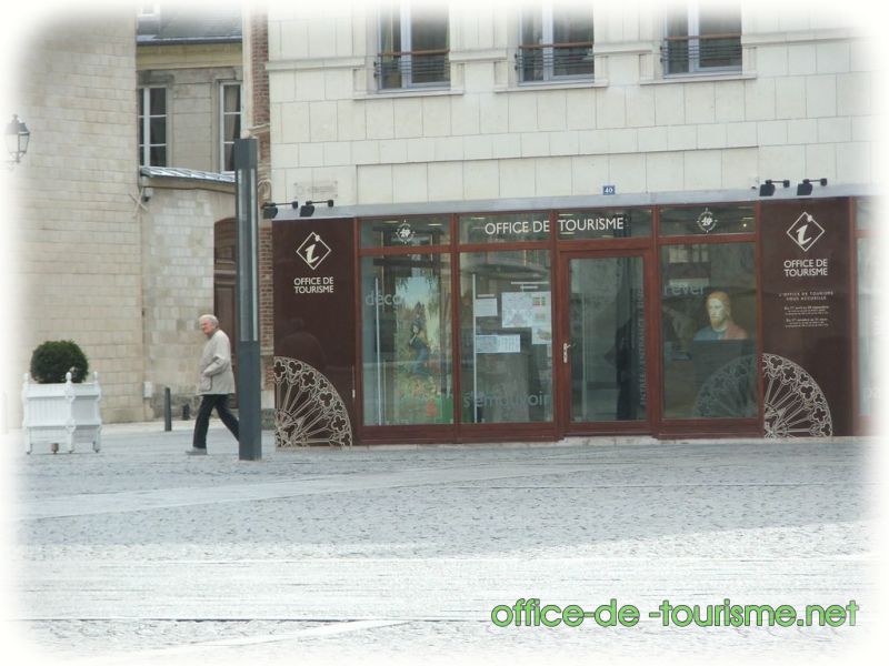 photo de l'enseigne photo de l'office de tourisme d'Amiens dans la Somme.