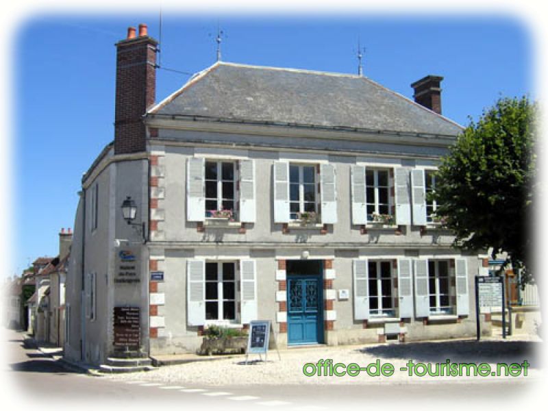 photo de l'enseigne photo du syndicat d'initiative de Coulanges-la-Vineuse dans l'Yonne.