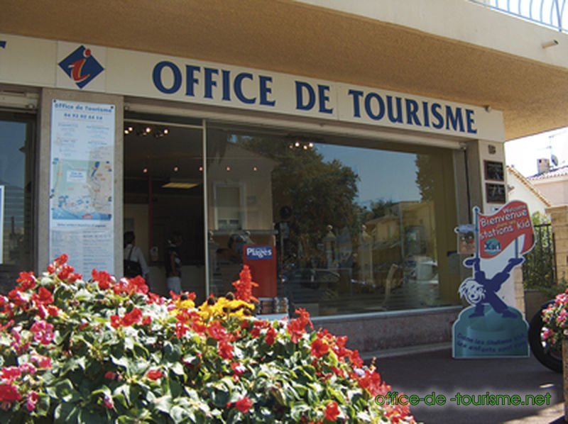 photo de l'enseigne photo de l'office de tourisme de Villeneuve-Loubet dans les Alpes-Maritimes.
