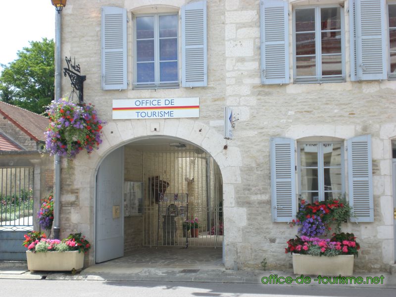 photo de l'enseigne photo de l'office de tourisme de Les Riceys dans l'Aube.