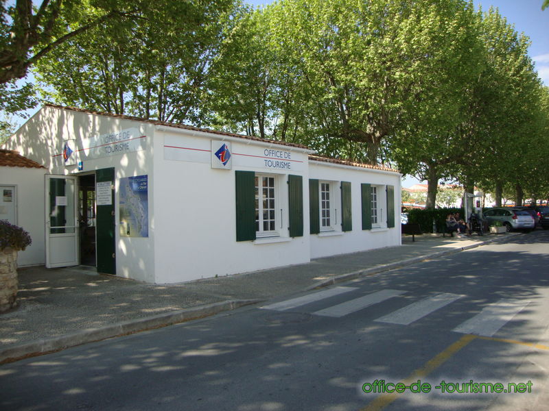 photo de l'enseigne photo de l'office de tourisme de Saint-Pierre-d'Oléron en Charente-Maritime.