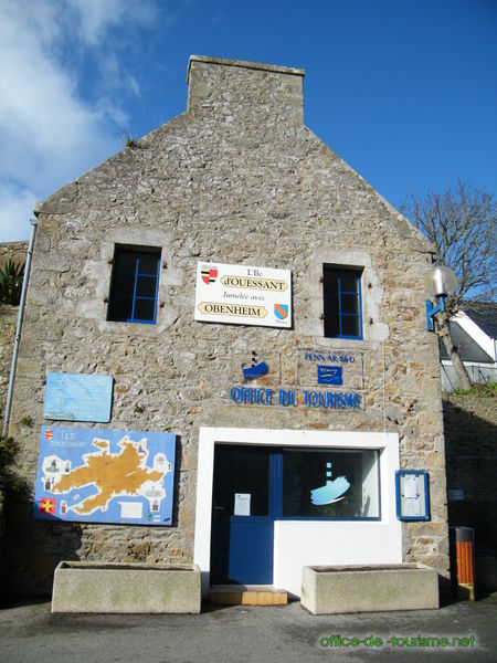 photo de l'enseigne photo de l'office de tourisme de Plouarzel dans le Finistère.