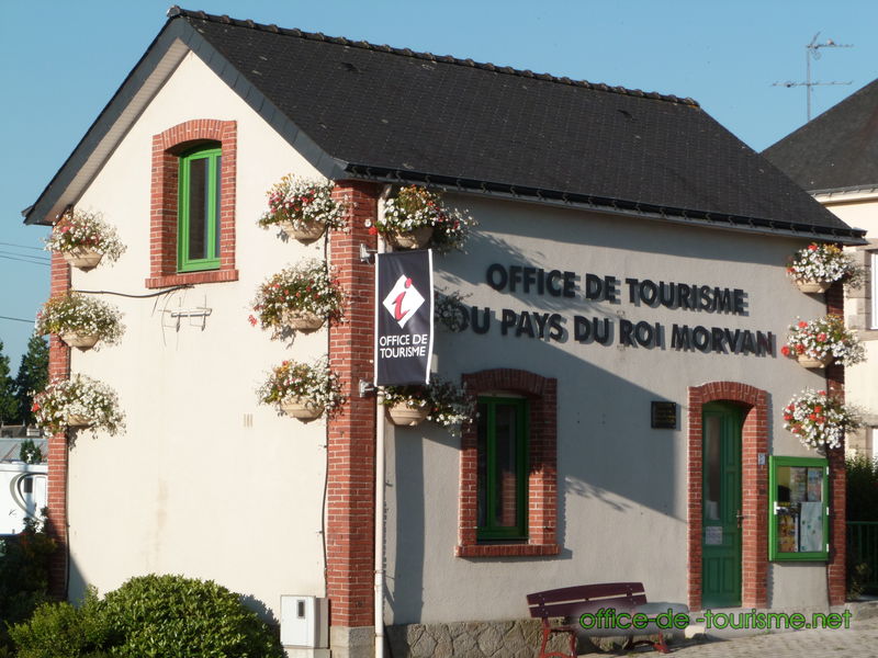 photo de l'enseigne photo de l'office de tourisme de Gourin dans le Morbihan.