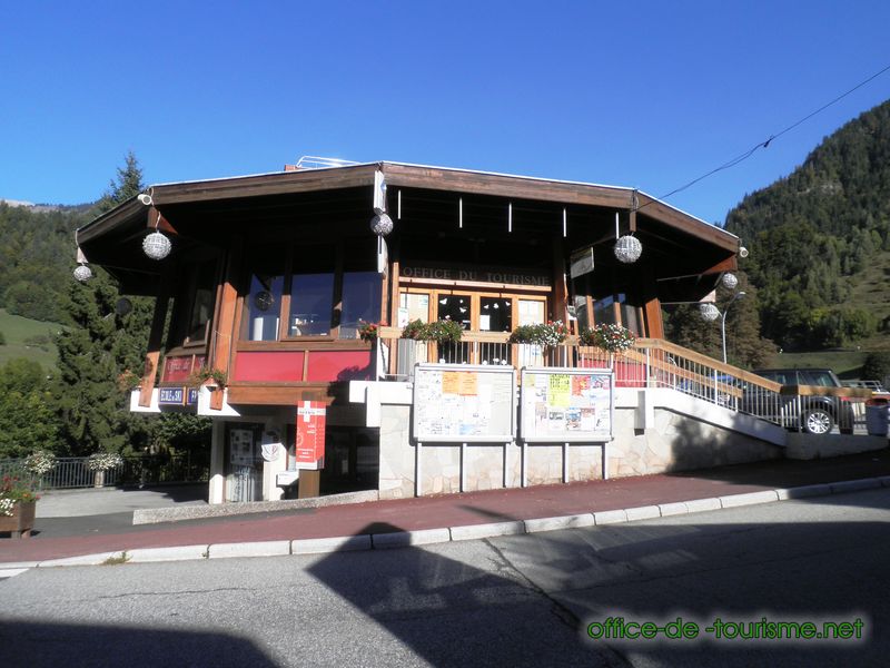 photo de l'enseigne photo de l'office de tourisme de Flumet en Savoie.
