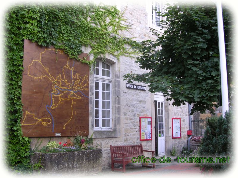 photo de l'enseigne photo de l'office de tourisme de Saint-Antonin-Noble-Val dans le Tarn-et-Garonne.